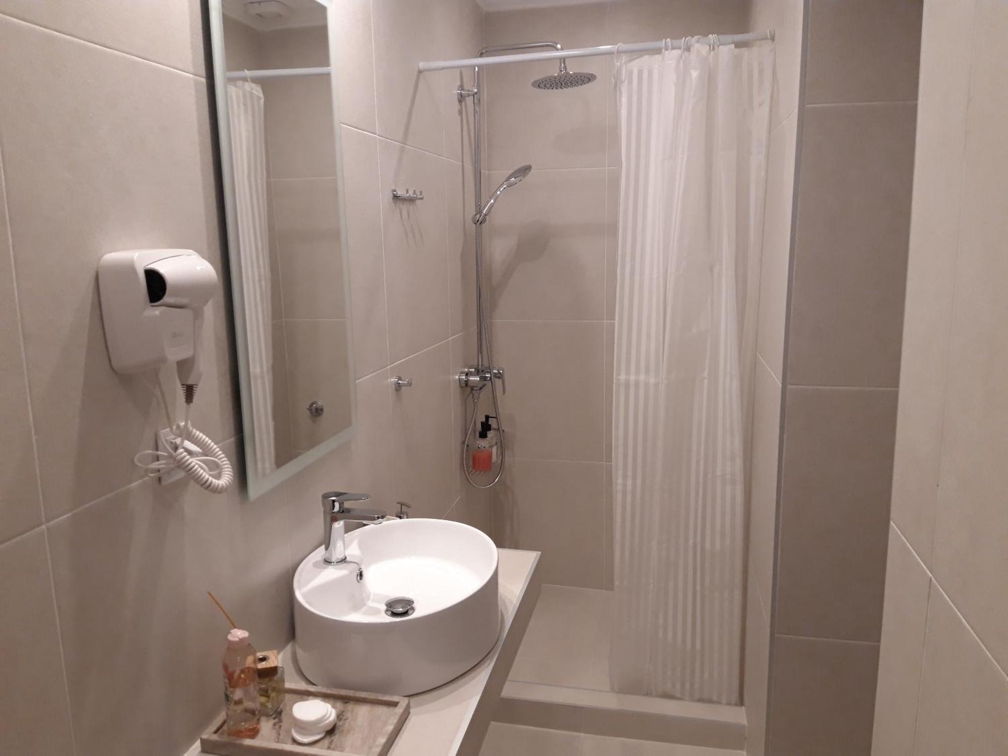 Kastoria Book House With Yard Apartment Ngoại thất bức ảnh
