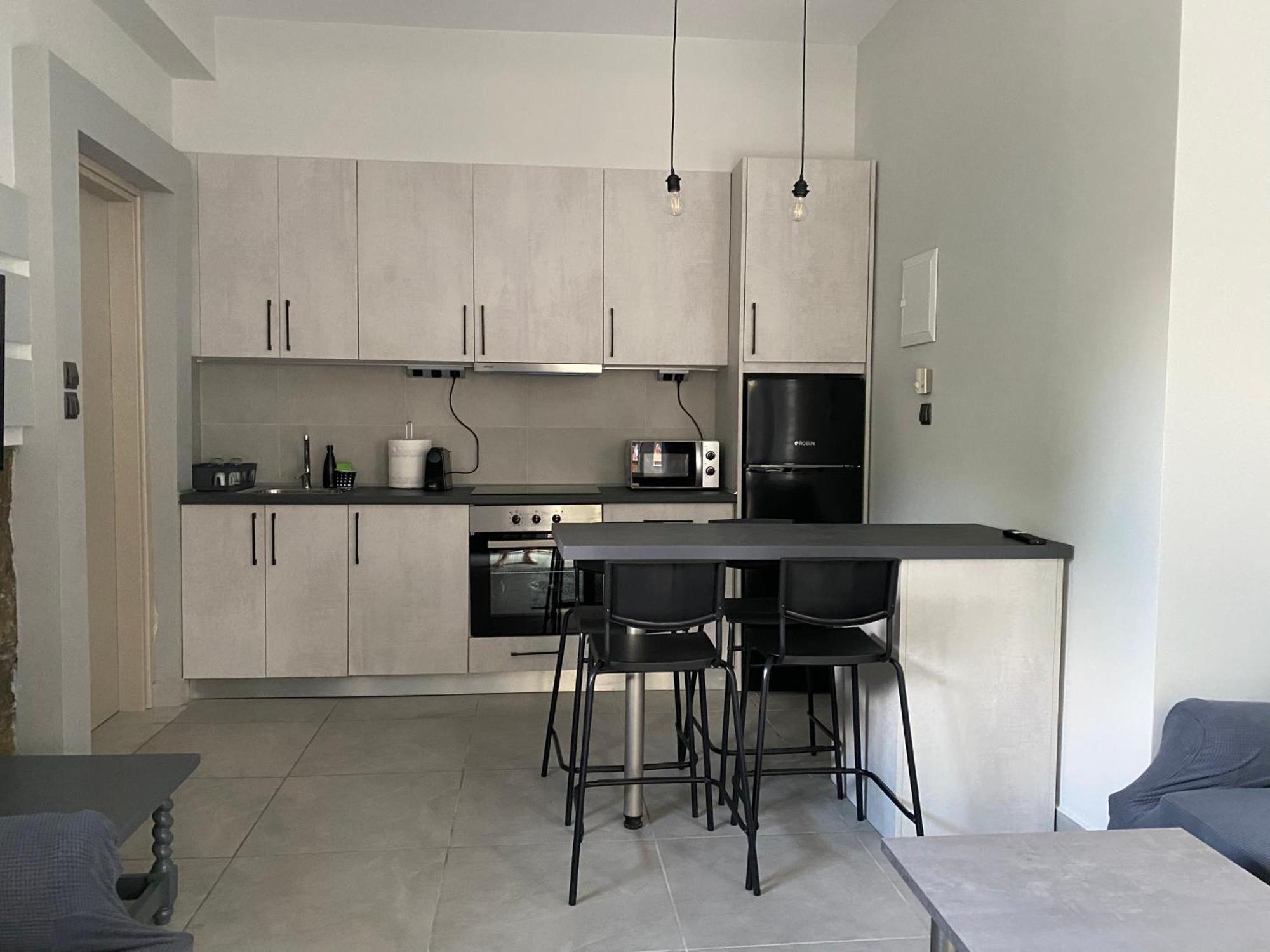 Kastoria Book House With Yard Apartment Ngoại thất bức ảnh