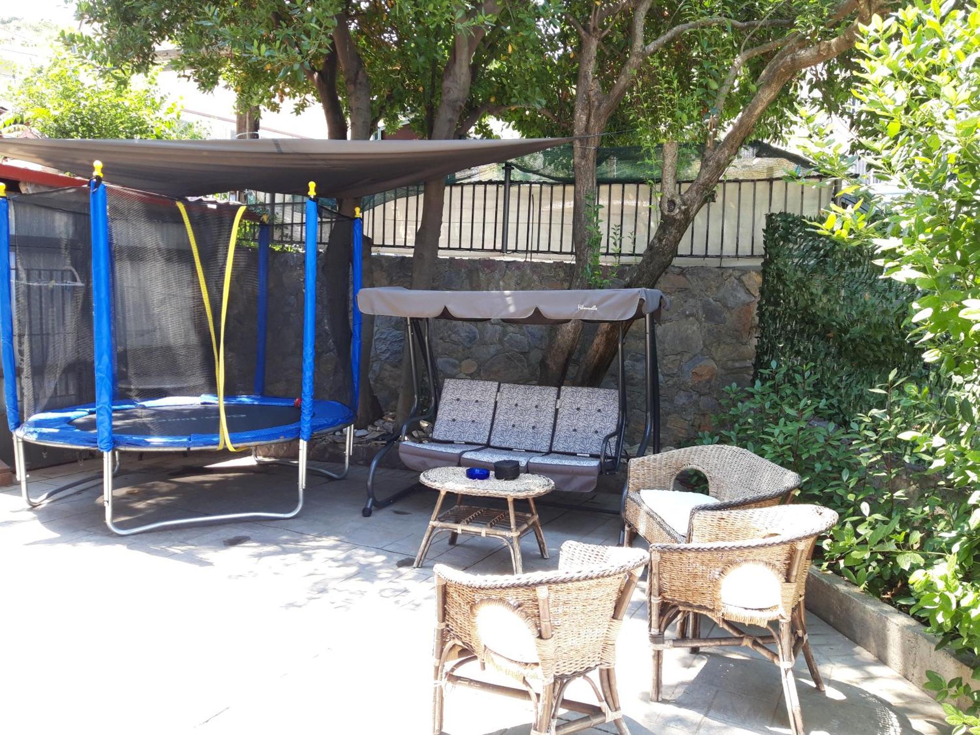 Kastoria Book House With Yard Apartment Ngoại thất bức ảnh