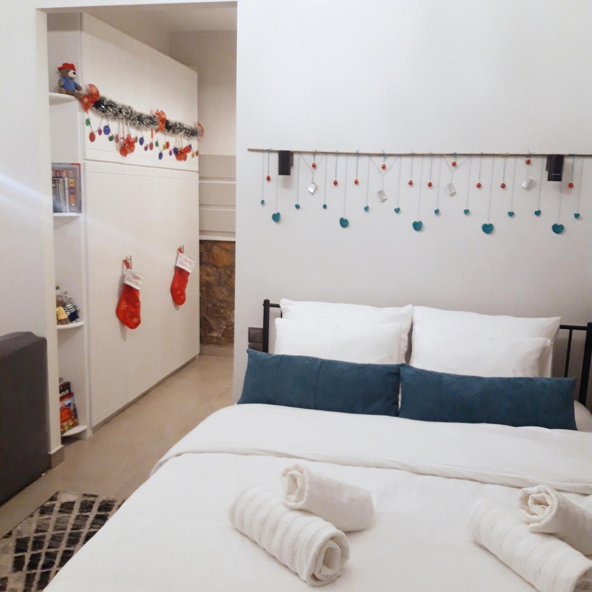 Kastoria Book House With Yard Apartment Ngoại thất bức ảnh